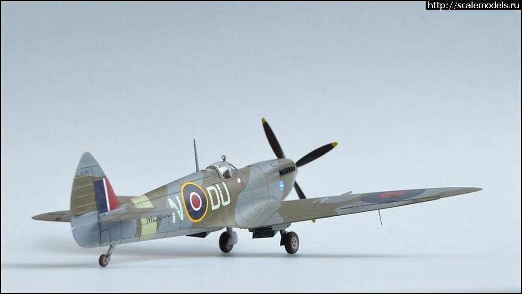 1521413158_1516134015_8.JPG :     - Spitfire 1/72  