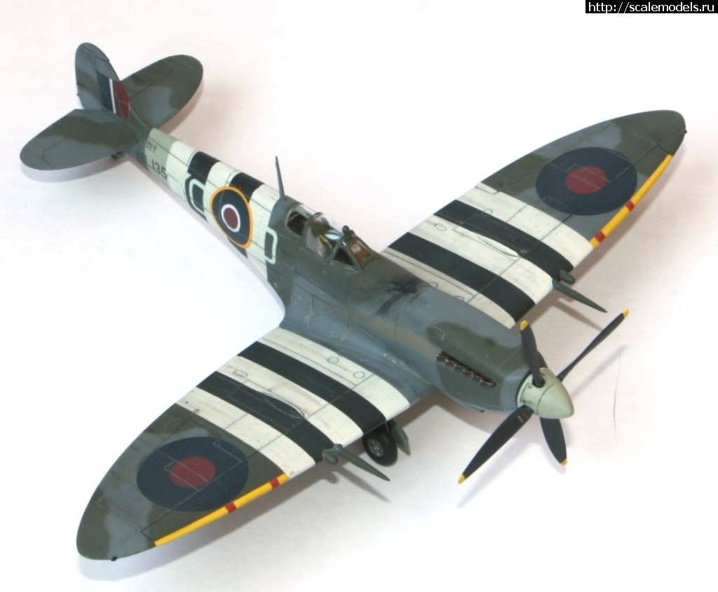 1521413312_1493727940_IMG_5514.JPG :     - Spitfire 1/72  