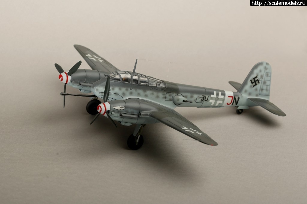 1525990088_235B5719.JPG : #1478459/ Me-410 1/72 Matchbox   