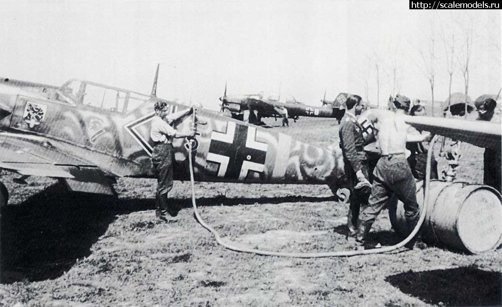 1526208261_1-Bf-109E4B-II-JG54-I5-Arad-Rumania-1941-01.jpg : #1479091/ ICM 1/72 Messerschmitt Bf-109 E-4B(#12110) -   