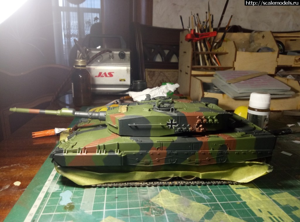 1528274174_P80606-105750.jpg : #1485314/ Leopard 2A4 Hobbyboss 1/35 !  