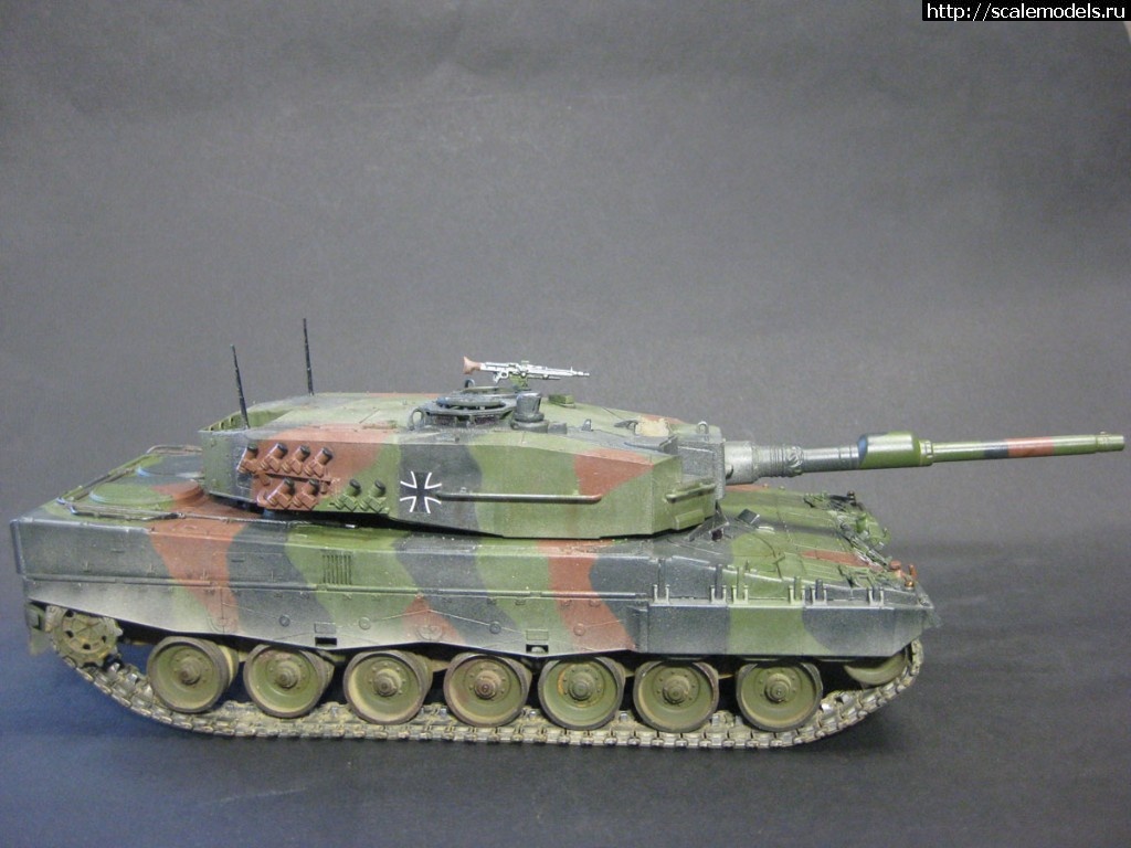 1530442045_IMG_9069.JPG : #1490265/ Leopard 2A4 Hobbyboss 1/35 !  