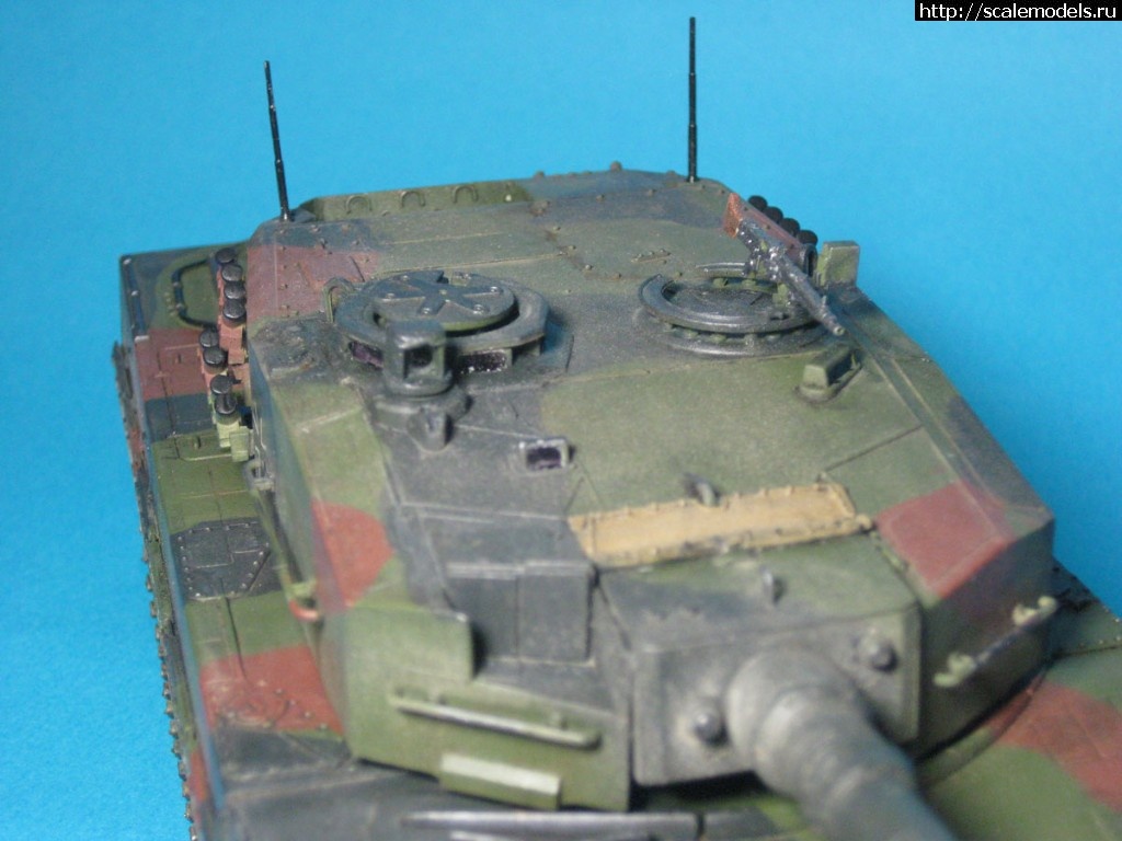 1530514744_IMG_9099.JPG : #1490460/ Leopard 2A4 Hobbyboss 1/35 !  