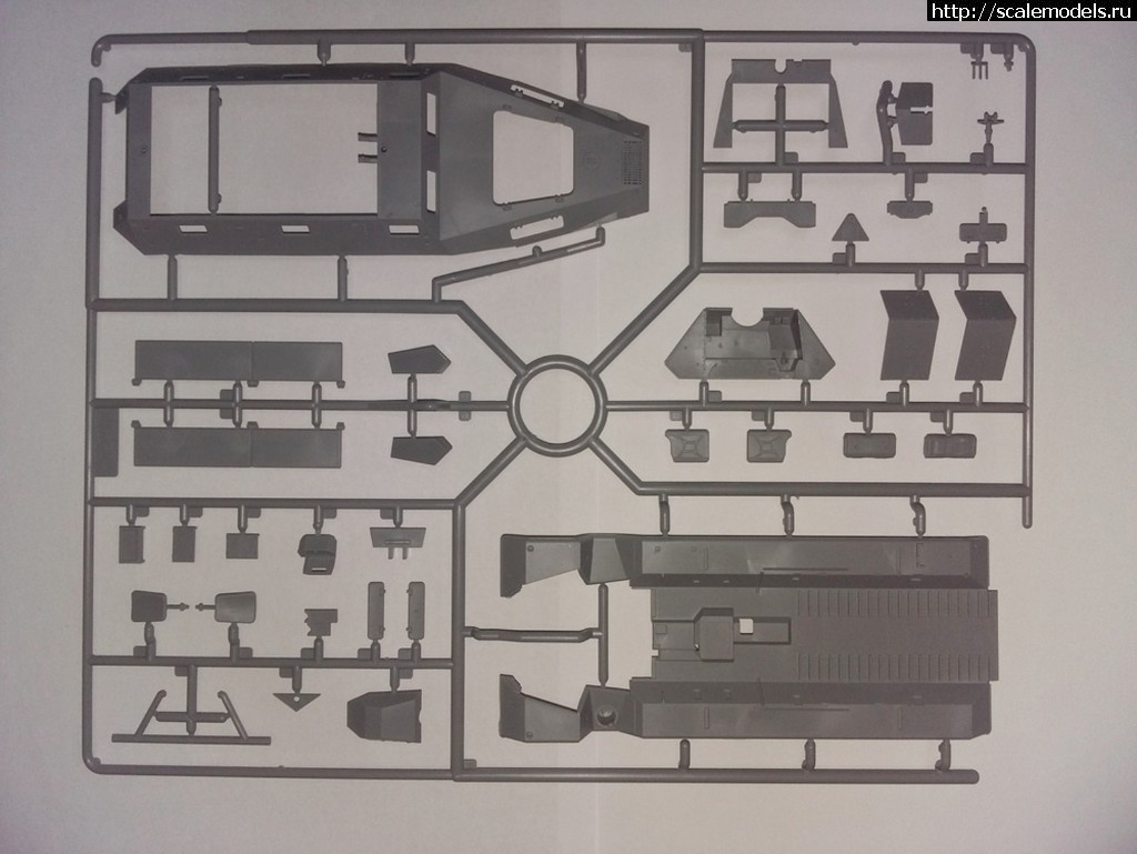 1532511132_ramdisk_crop_176820017_tj9SCI.jpg : ICM 1/35 Sd.Kfz.251/1 Ausf.     