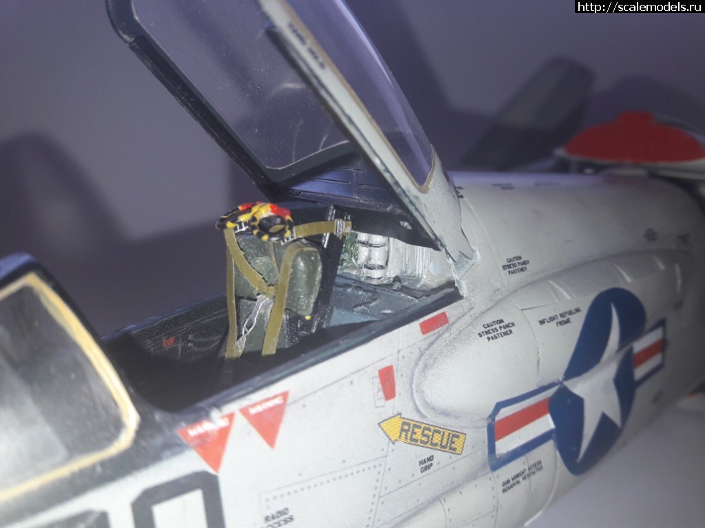 1533206651_IMG_20180802_133913.jpg : #1496559/ 1/32 F-8E Trumpeter  