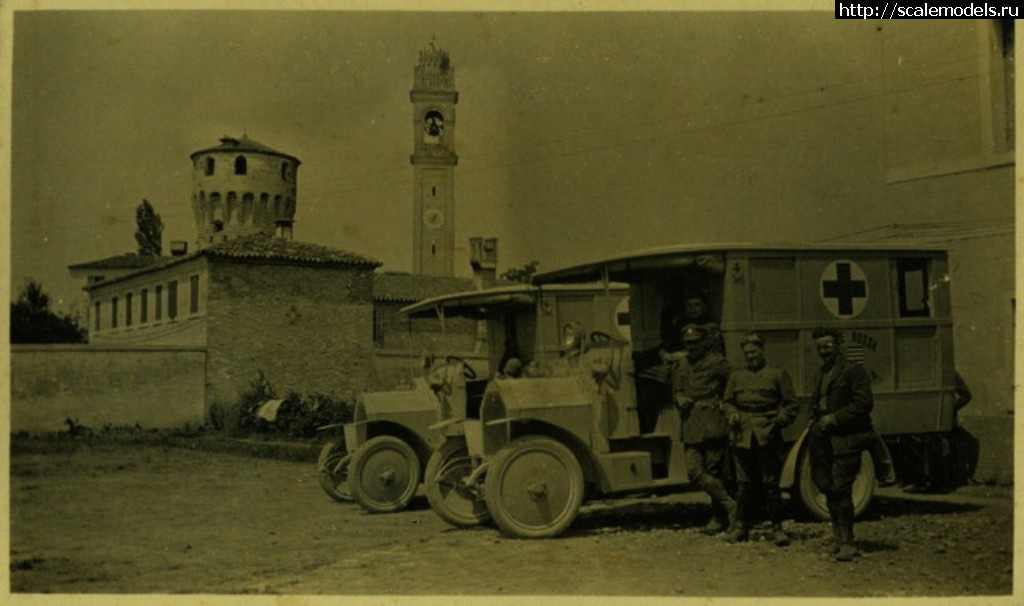 1533796944_WWI-ambulance-from-Porritt-collection.jpg : ICM 1/35  T 1917  ( ), / ICM 1/35  T 1917  (...(#12959) -   