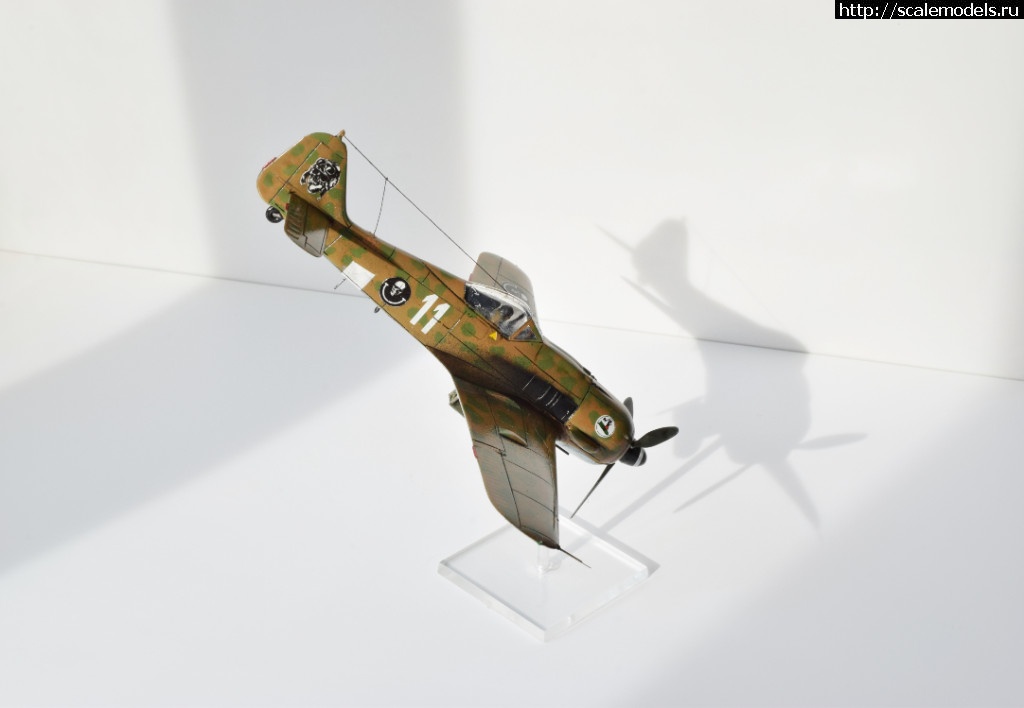 1534436872_DSC_0008.JPG : Fw-190F-8 .  - 1/72 Academy  