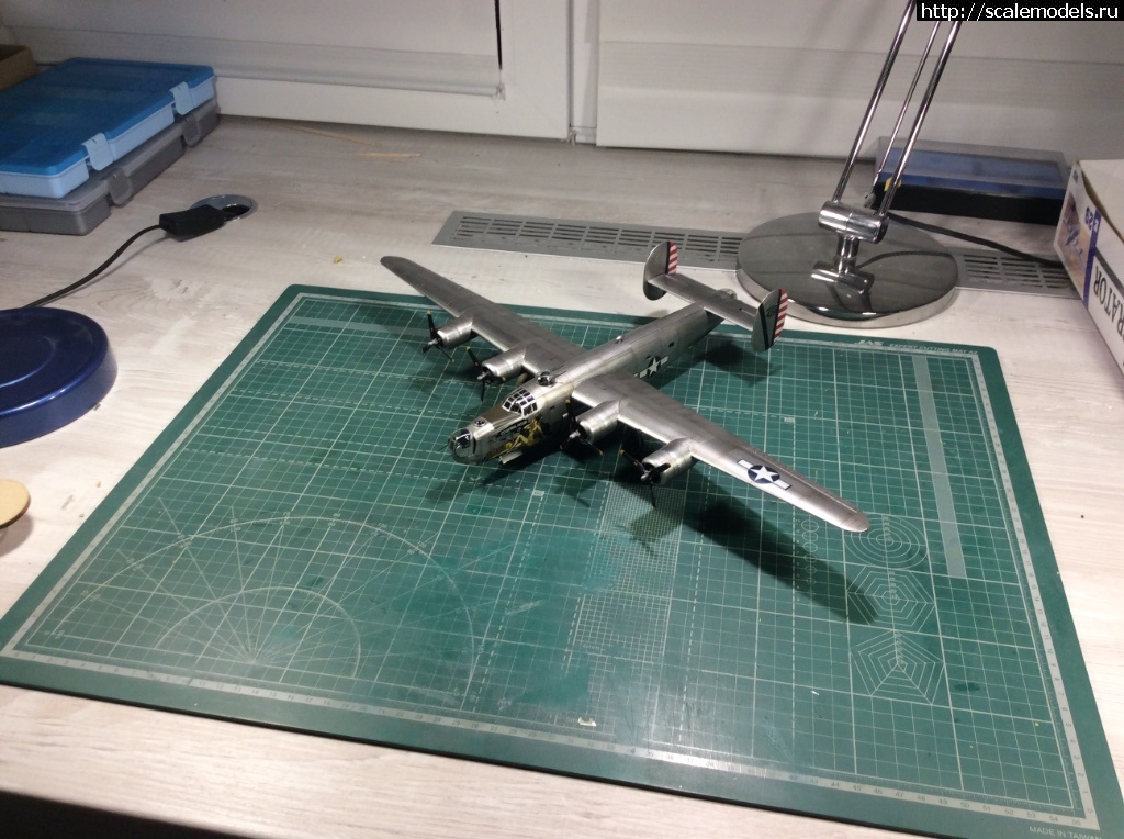 1534983621_IMG_6414.JPG : #1500372/ B-24J Hasegawa 1/72   