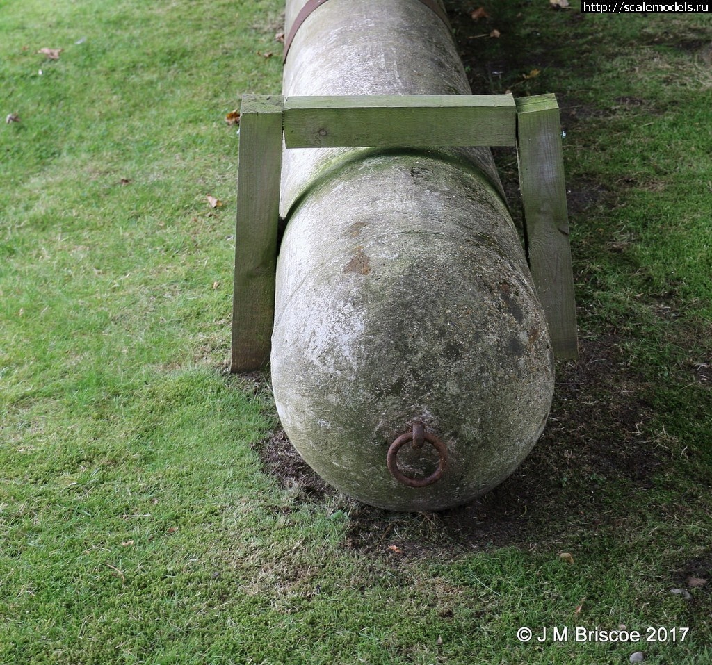 1539513981_WW2-Dummy-Concrete-Practice-Torpedo-WW2-Dummy-Concrete-Pra-Flickr_20181014134443.jpg : #1509969/ P-38L-5-LO 1/72 Hobby boss   