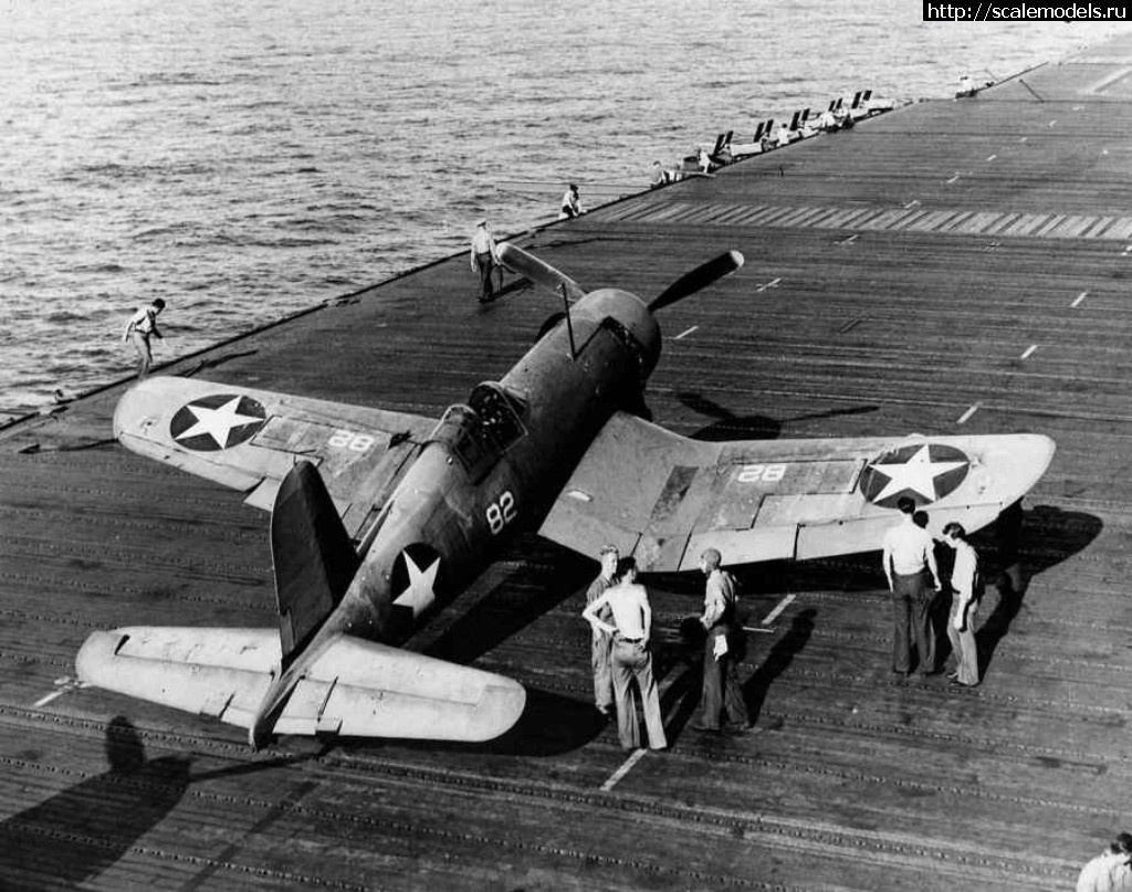 1539581757_f4u-1-corsair-82-of-vf-10-on-the-flight-deck-of-the-aircraft-carrier-uss-enterprise-cv-6-e28093-march-20-1943.jpg : #1510141/ F4U-1 Tamiya 1/48- .  