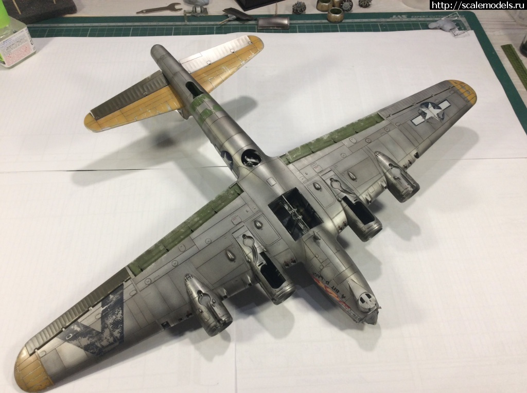 1539988147_IMG_7419.JPG : #1511113/ B-17G Revell "A BIT O LACE" 1:72 -   