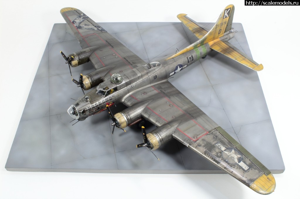 1541730139_001.JPG : #1514933/ B-17G Revell "A BIT O LACE" 1:72 -   