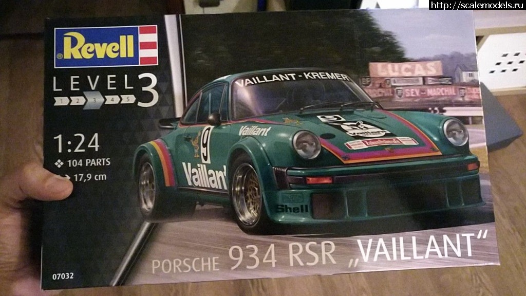 1543306127_2018-11-27-11-08-29.jpg : Porsche 934 RSR "Vaillant" 1/24  