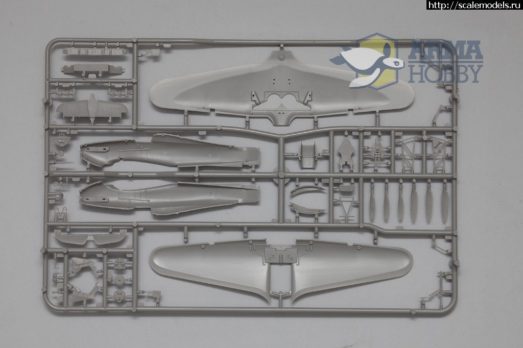 1543704250_ramka_02_logo.jpg :  Arma Hobby 1/72 Hurricane Mk.I   