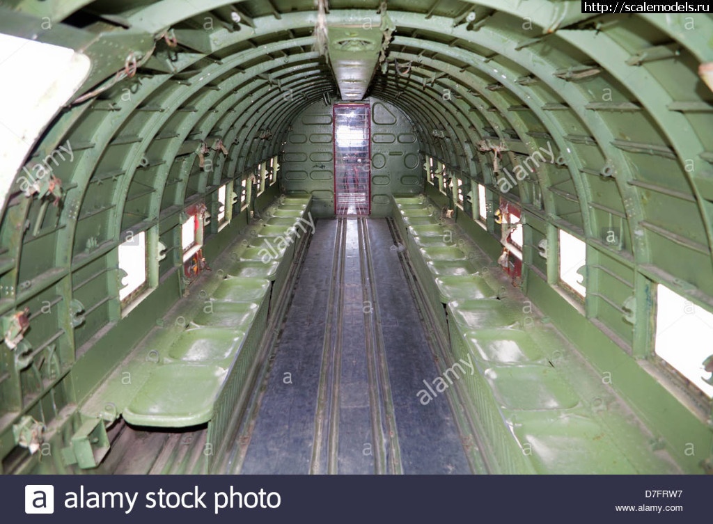 1547144932_interior-view-of-a-douglas-dc-3-c-47-dakota-jordanian-airforce-1935-D7FRW7.jpg : C-47 "bell of birmingham" airfix 1/72 !  