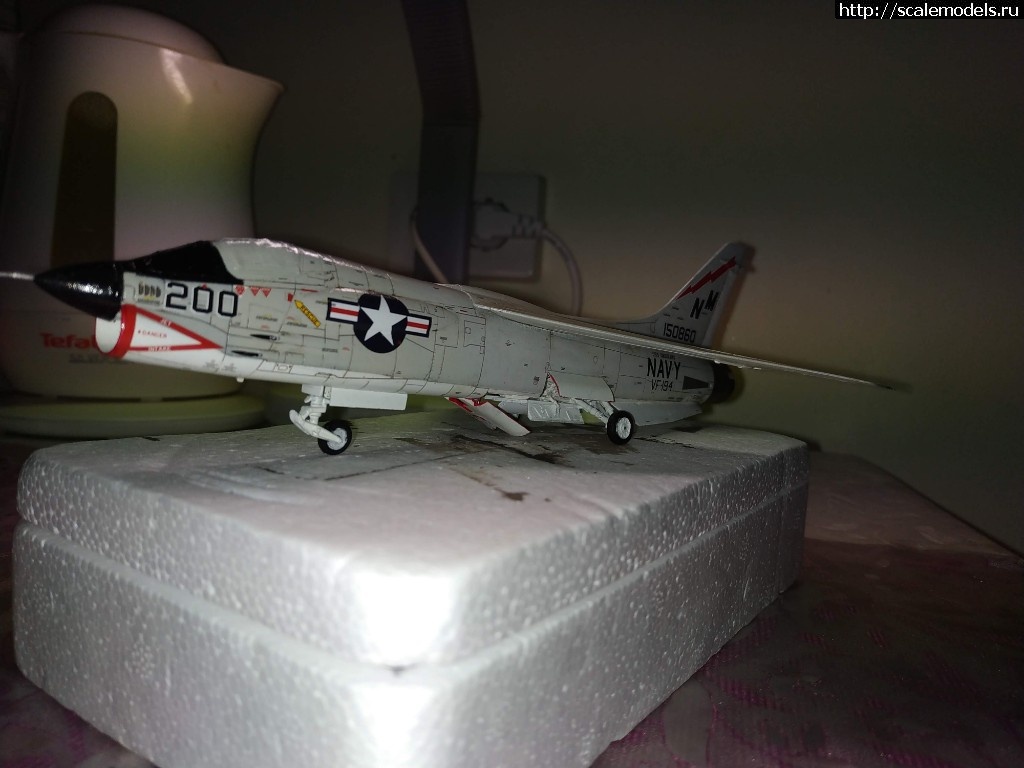 1547455107_IMG_20190114_013342.jpg : #1528408/ F-8J - " XX " - Academy 1/72  