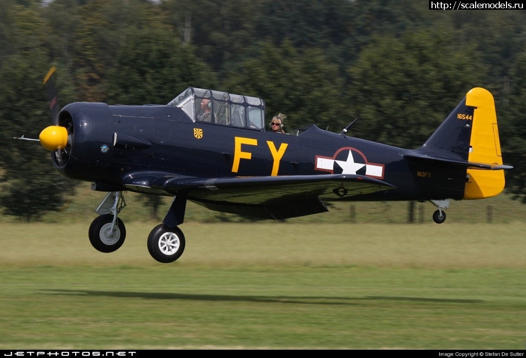 1556347904_27185_1232708586.jpg : T-6G  AT-6A Texan Academy 1/72   