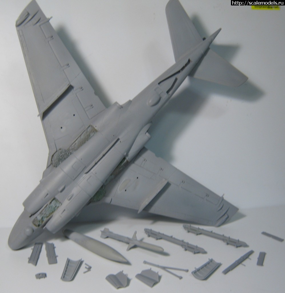 1556558887_IMG_3838.JPG : #1551535/ A-6E Intruder 1/72 ITALERI.   