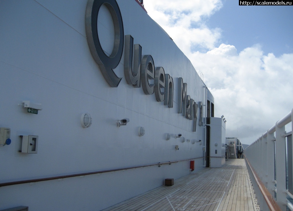 1556730249_QM2-Name.jpg : #1551881/  "Queen Mary 2" 1/400 Revell    