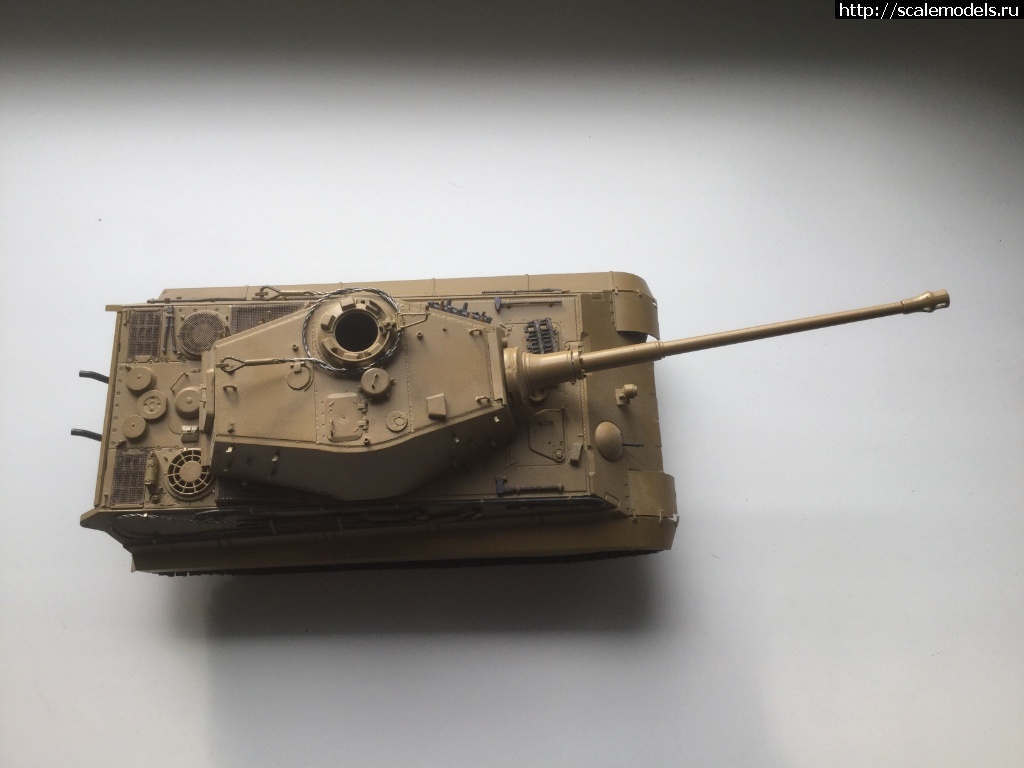 1557555877_2B8DB4DD-253B-4C1F-BA3E-A1538059ED23.jpeg : 1/35 KingTiger Ardennes 1944.  Dragon  