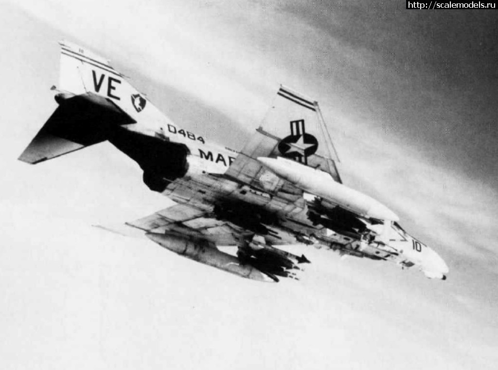 1561708998_F-4B_Phantom_VMFA-115_over_Vietnam_1971.JPG : Re: Academy F-4J/   F-4 Phantom (  )  