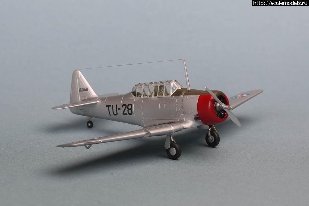 1562104490_235B5896.jpg : #1560269/ T-6G  AT-6A Texan Academy 1/72   