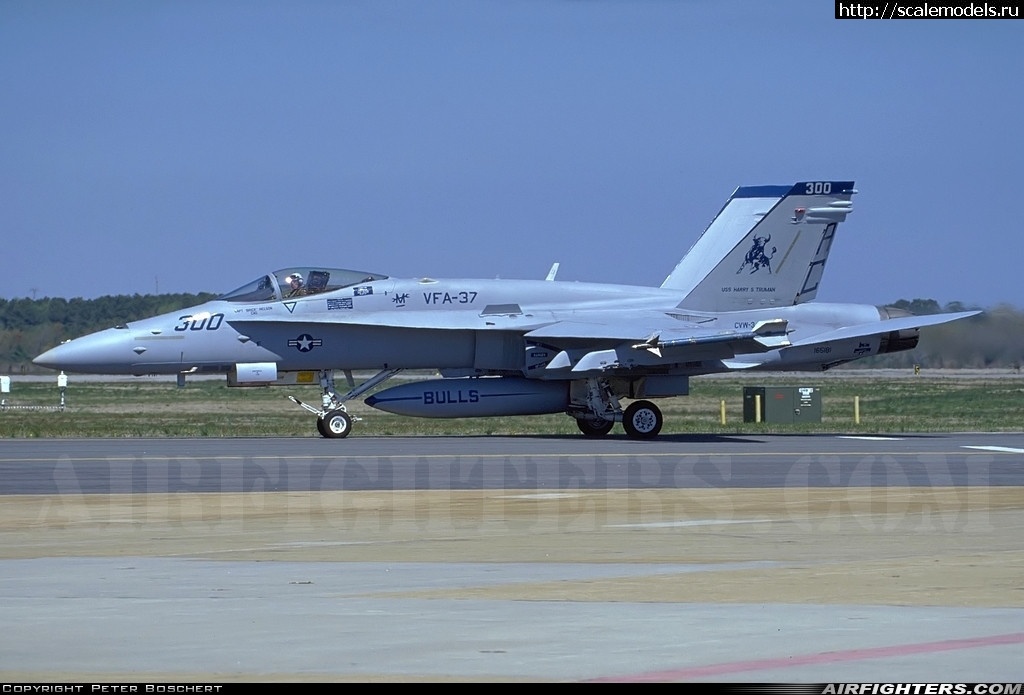 1563271111_photo_9999_237061.jpg : #1562230/ Academy 1/32 F/A-18C Hornet(#13288) -   