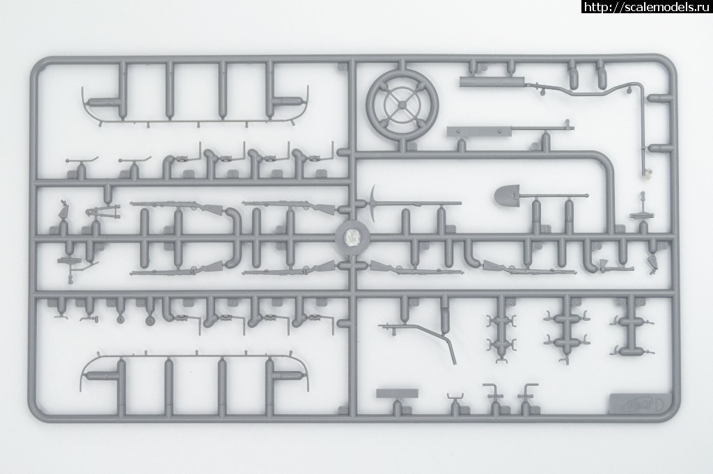 1564128608_35505_-5.jpg :  ICM 1/35    - Kfz.1, L1500A, Horch 108 Type 40  