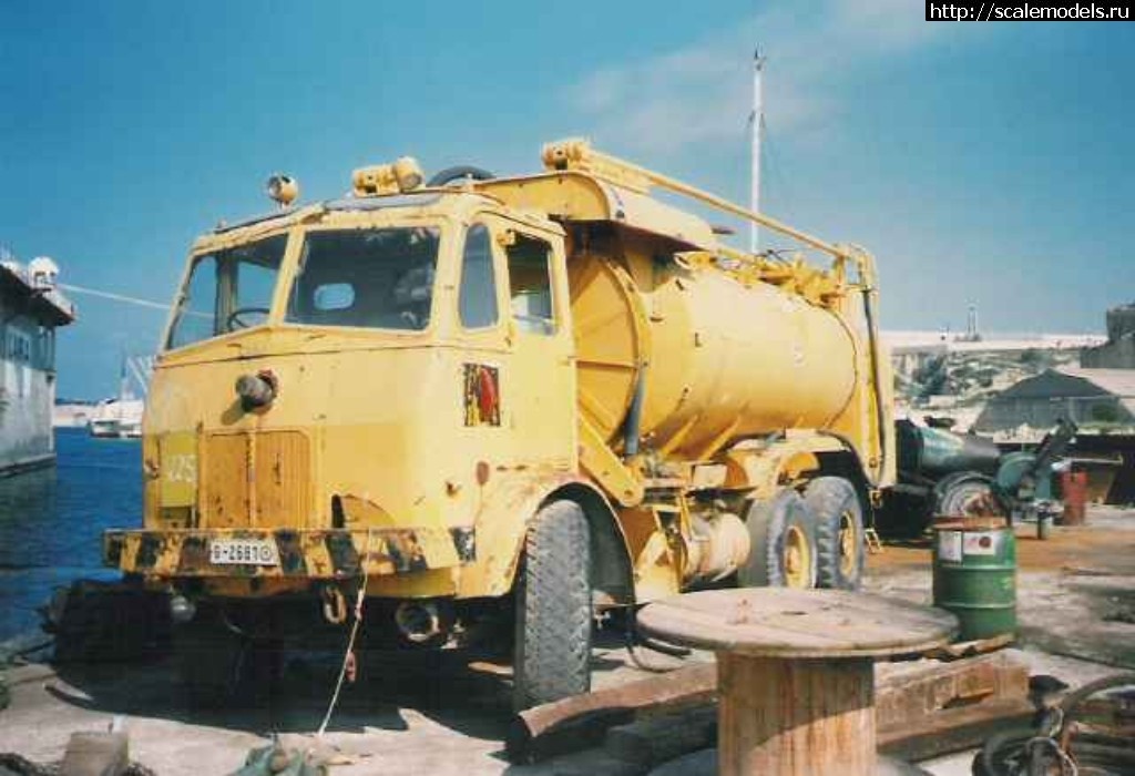 1566403971_g-2681m-leyland-bowser-front--fuel-wharf.jpg : #1568824/ R-11   US/NATO..  .  