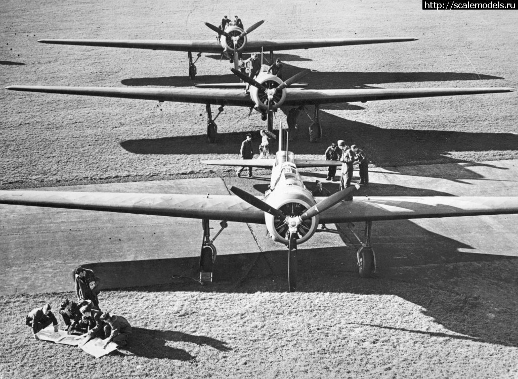 1567872697_Vickers-UK-Wellesley-Mk-I-aircraft-on-the-ground-before-their-departure-on-a-long-range-record-flight-attempt-from-the-Royal-Air-Force-Station-at-Ismalia-1.jpg : #1571337/ Vickers Wellington Mk. 1c Trumpeter 1/48  