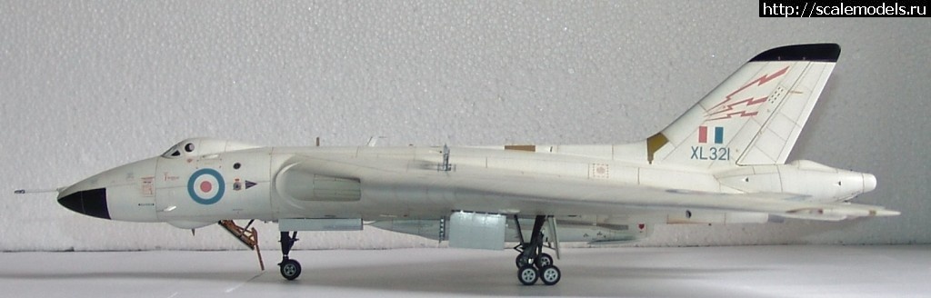 1570271695_DSC03273.JPG : #1576545/ Avro Vulcan B.Mk.2      Airfix 1:72. .  