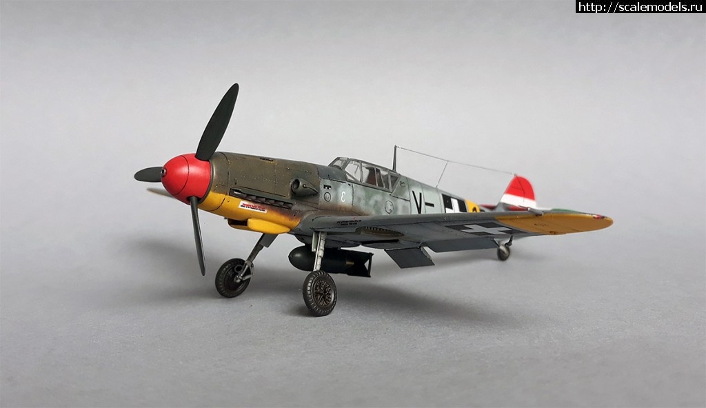 1572092651_bfa2.jpg : #1580918/ Messerschmitt Bf 109 F, AZ model, 1/72 .  