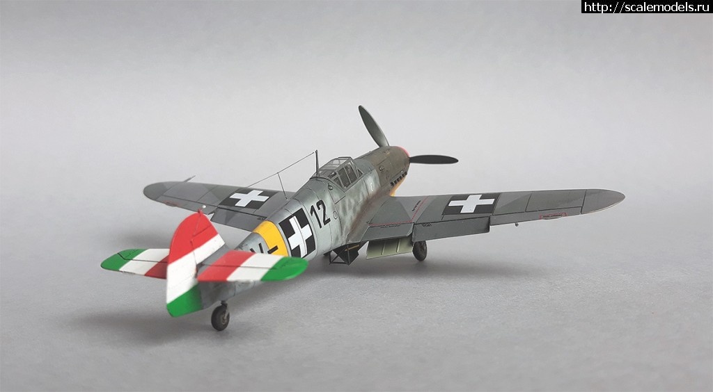 1572092653_bfa4.jpg : #1580918/ Messerschmitt Bf 109 F, AZ model, 1/72 .  