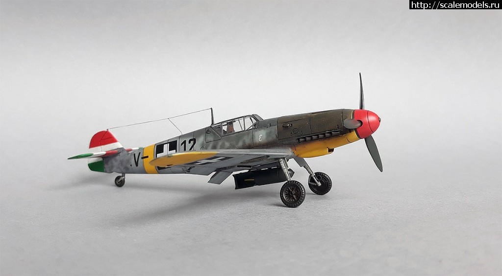 1572092654_bfa6.jpg : #1580918/ Messerschmitt Bf 109 F, AZ model, 1/72 .  