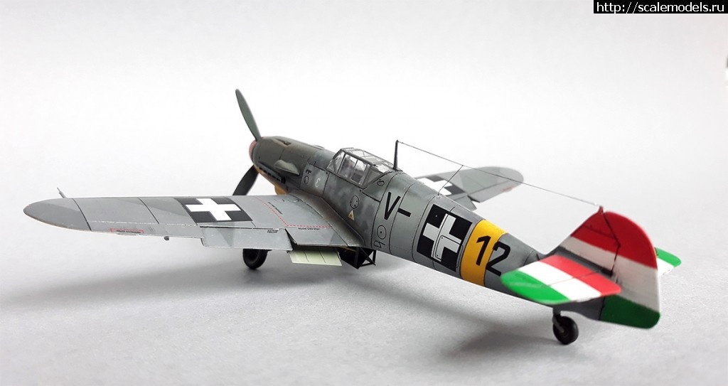 1572092655_bfa7.jpg : #1580918/ Messerschmitt Bf 109 F, AZ model, 1/72 .  