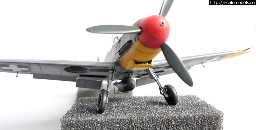 1572092661_bfb6.jpg : #1580918/ Messerschmitt Bf 109 F, AZ model, 1/72 .  