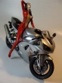 Tamiya 1/12 Yamaha YZF-R1    Legend