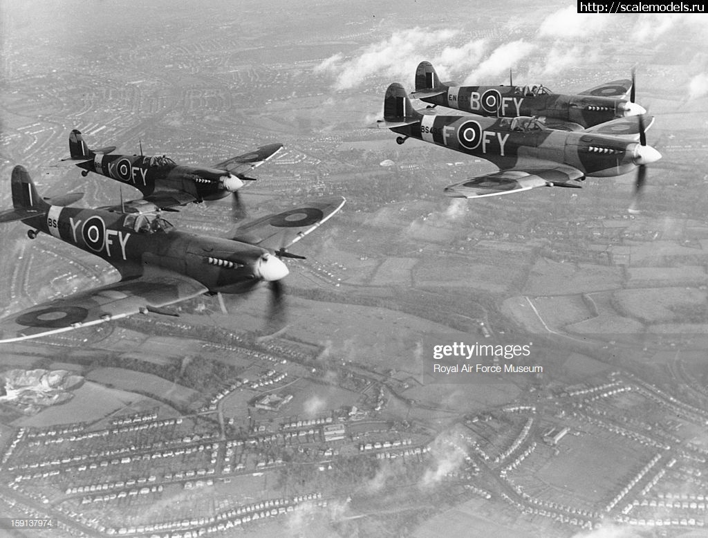 1575960406_gettyimages-159137974-1024x1024.jpg : Eduard 1/72 Spitfire Mk. IX(#13684) -   