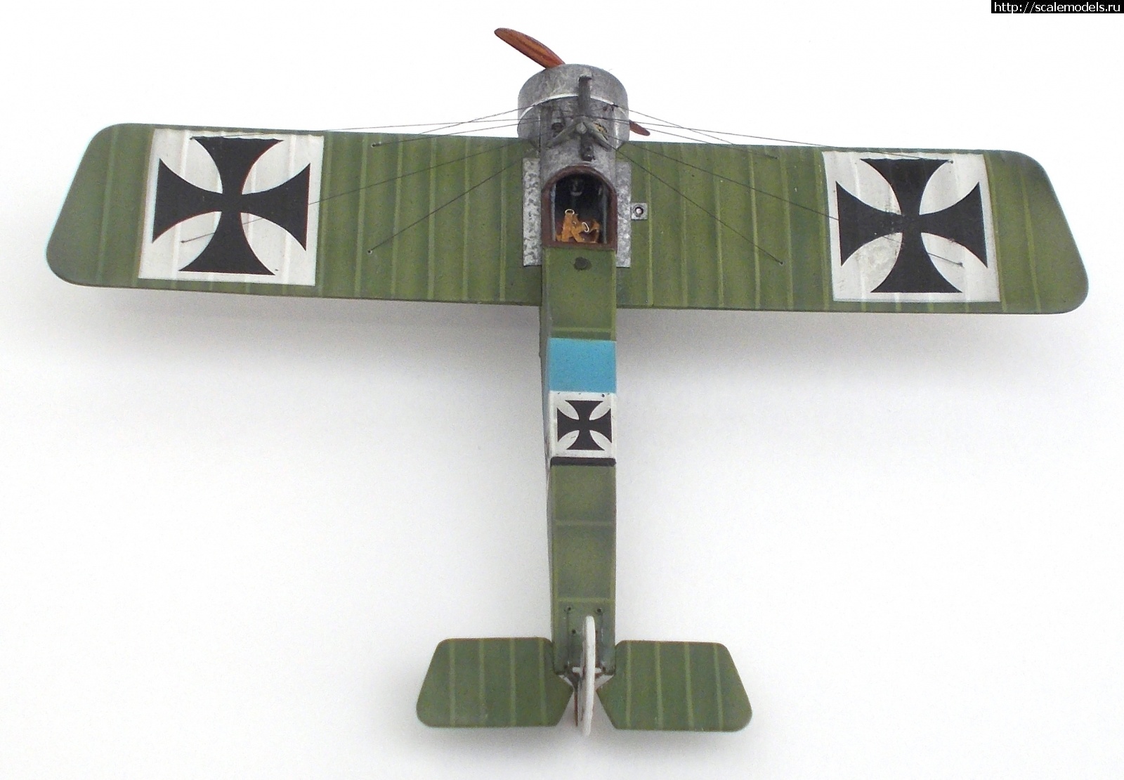 1576001573_DSCN0169--kopi.JPG : #1588717/ Fokker E.III   Revell   1/72   