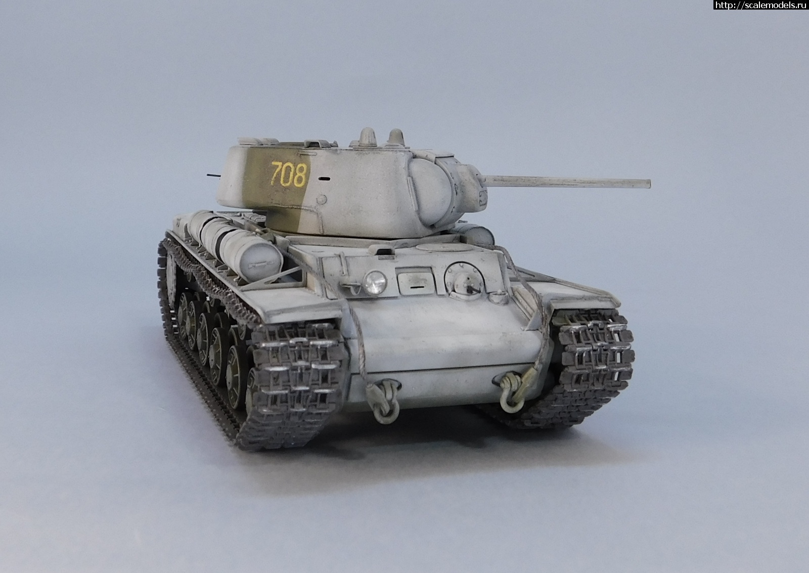 1579120661_07.JPG : #1595229/ KV-1 model 1942 Heavy Cast Turret Tank HOBBYBOSS   