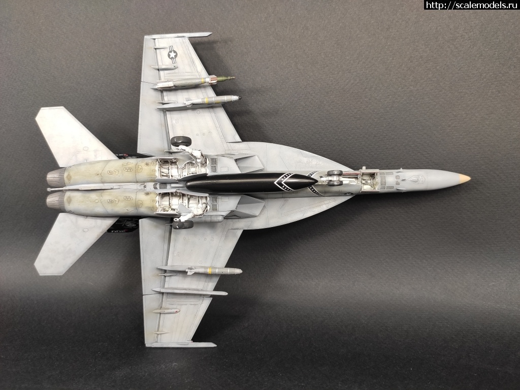 1582025459_0011.jpg : #1602233/ F/A-18F Super Hornet 1/72 Academy 'Jolly Rogers'  