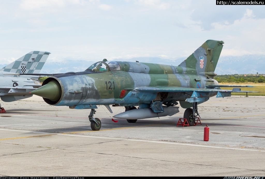 1586190012_2542020.jpg : #1611327/ MiG-21MF Air Brakes Question  