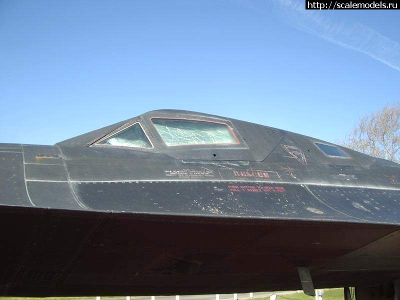 1586206551_file9855.jpg : #1611380/ 1/48 SR-71 Testors ()  