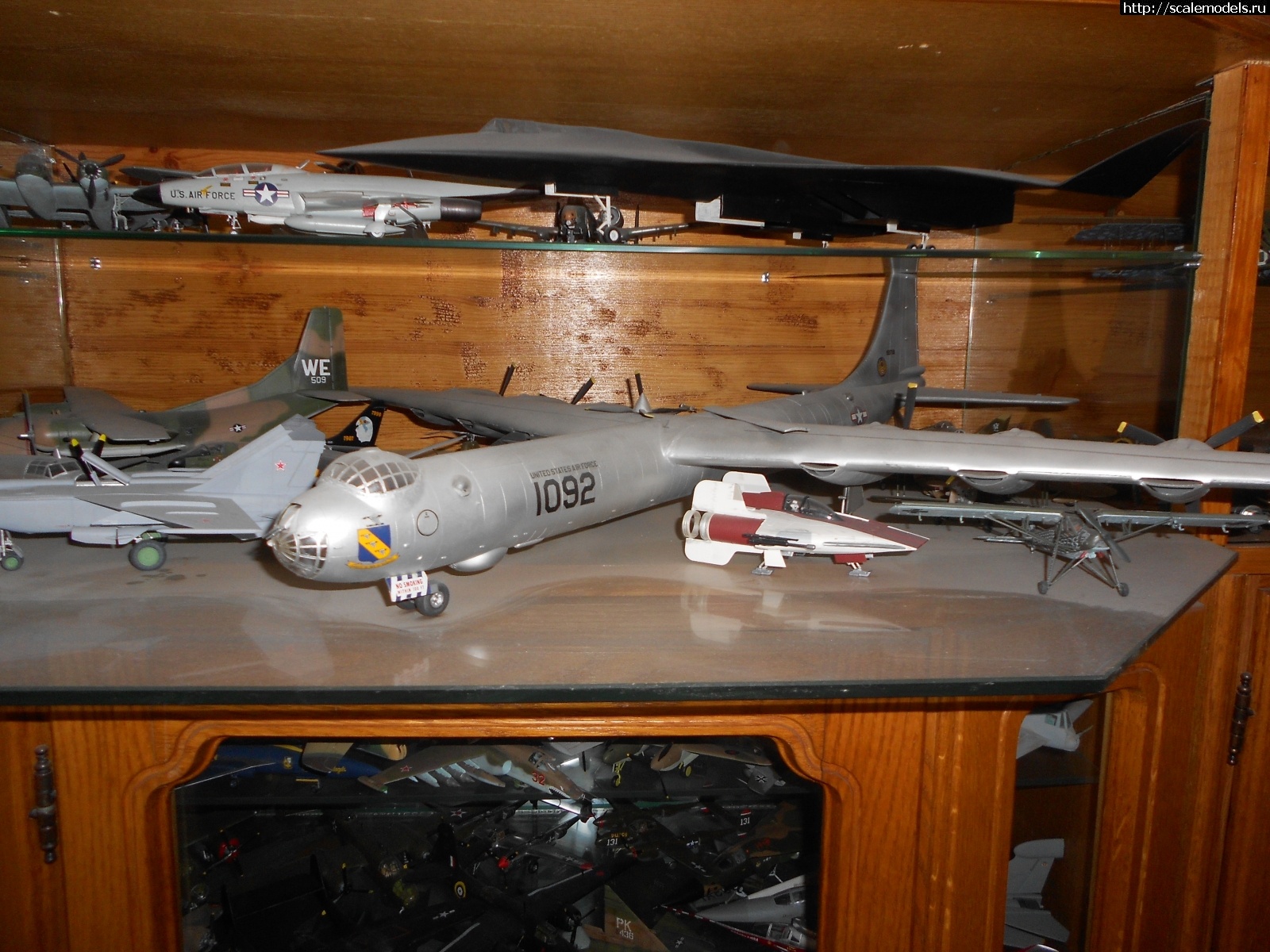 1588234898_DSCN67111.JPG : #1616074/ Squadron Models 1/72 Haunebu II - German Flying Saucer  