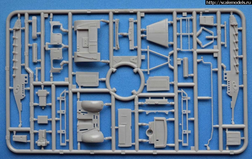 1590926701_72567_a.jpg : 1/72 ACE 3,7cm Flak 36 auf Fahrgestell mZgKw 5t Sd.Kfz.6/2  