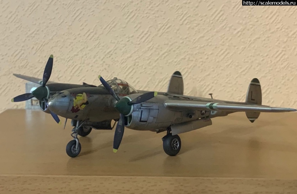 1591251961_vEnVJEO86fA.jpg : #1624027/ Academy P-38J 1:72 Glamour Puss II - .  