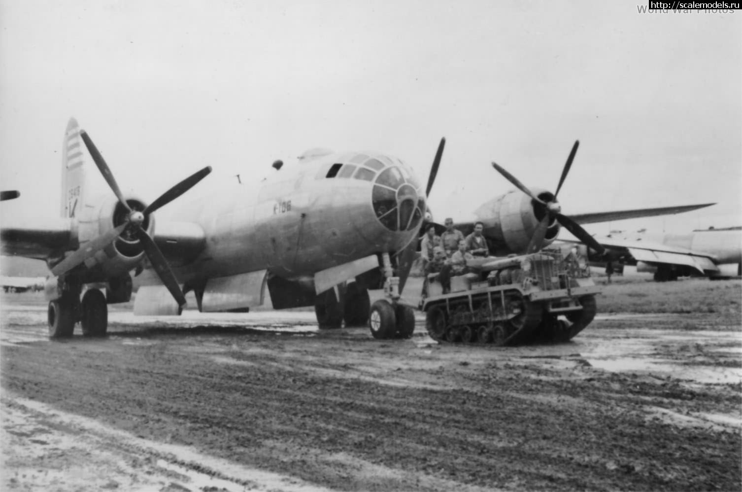 1592753029_11-M2-High-Speed-Tractor-towing-B-29-K-106-of-40th-BG-China-September-1944.jpg : #1627266/ M2 High-Speed Tractor  1:48 -    