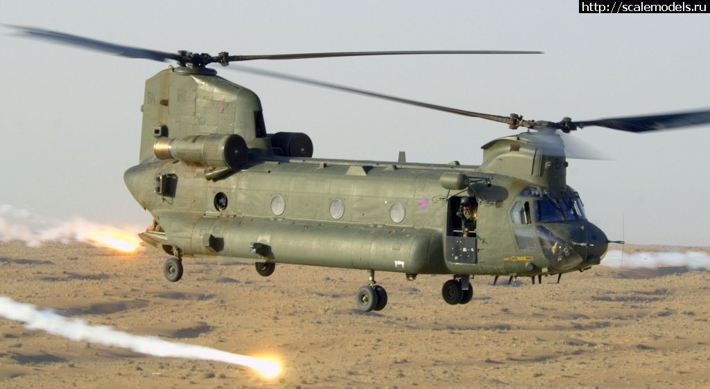 1598203556_Chinook_Releases_Flares_over_Afghanistan_MOD_45149667.jpg : #1638174/  Ch-47 Chinook  