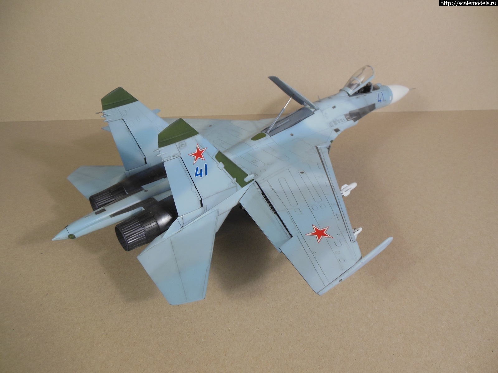 1600704490_DSCN8913.JPG : #1642635/ -27 Flanker B Academy 1/48 !!!!  