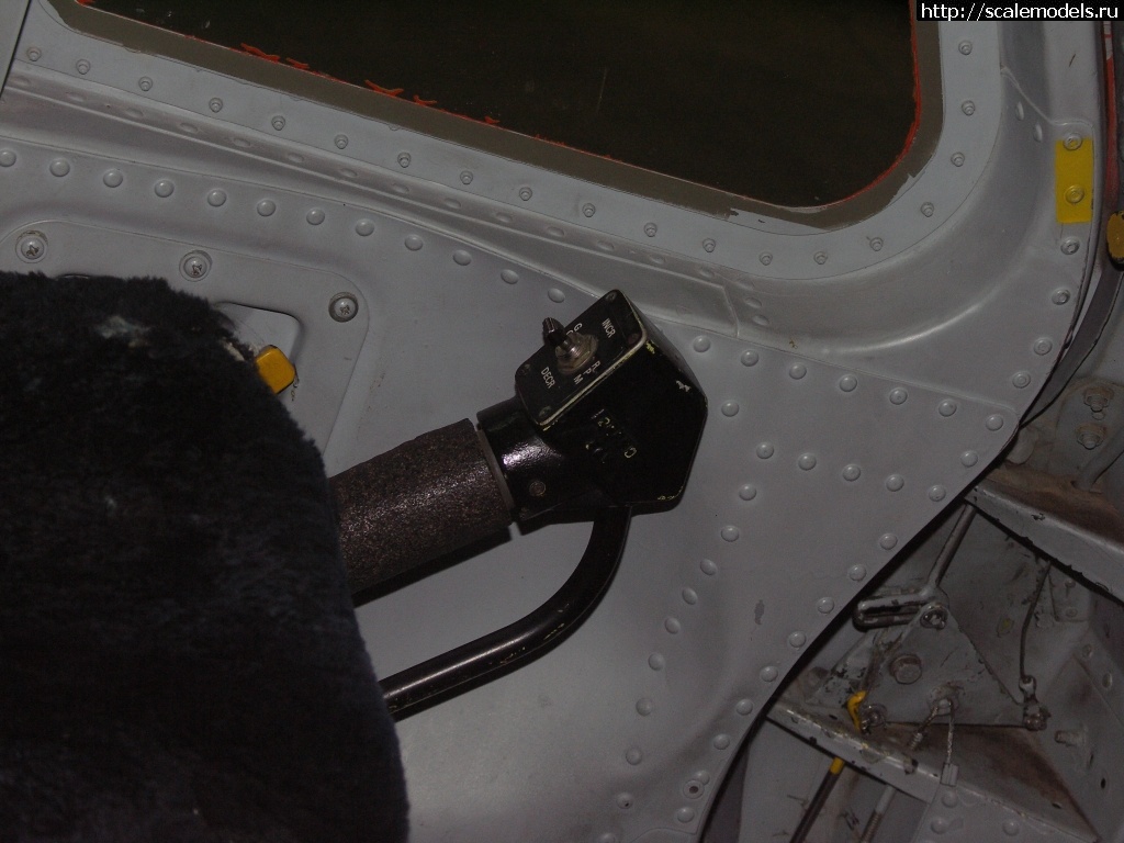 1601114027_HH-1N-158551-cockpit-21.JPG : #1643413/  UH-1N Kitty Hawk 1/48  